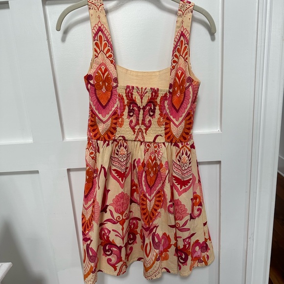 Striking Shore Minidress - Picture 2 of 4